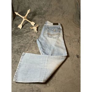 Men’s Seven7 boot cut flap pocket light wash jeans
